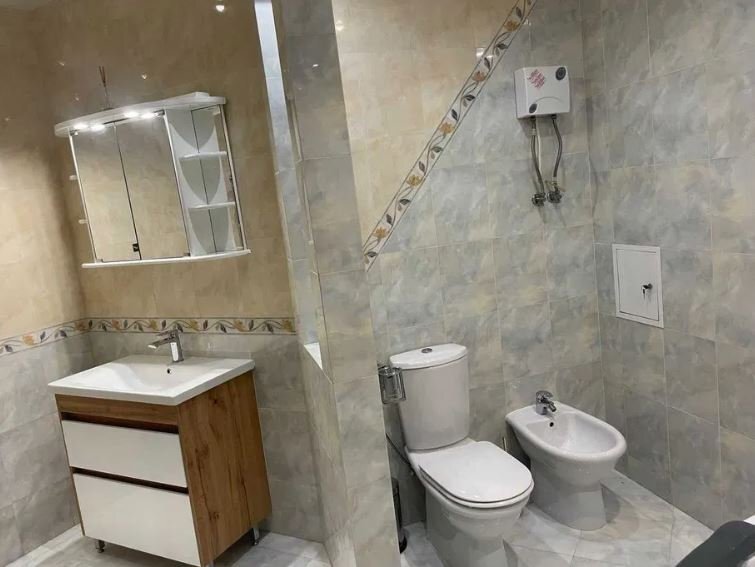 Аренда 4-комнатной квартиры 168 м², Раисы Окипной ул., 8