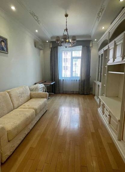 Аренда 3-комнатной квартиры 159 м², Ковпака ул., 17