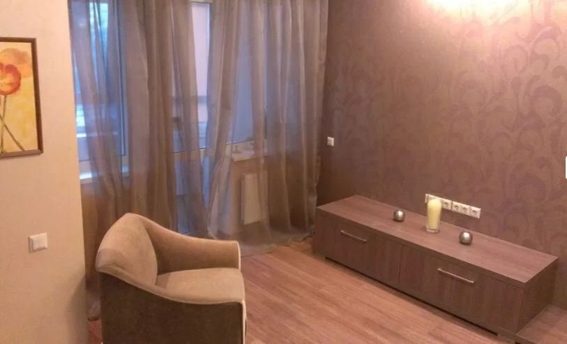 Оренда 1-кімнатної квартири 50 м², Дегтярівська вул., 25А К1