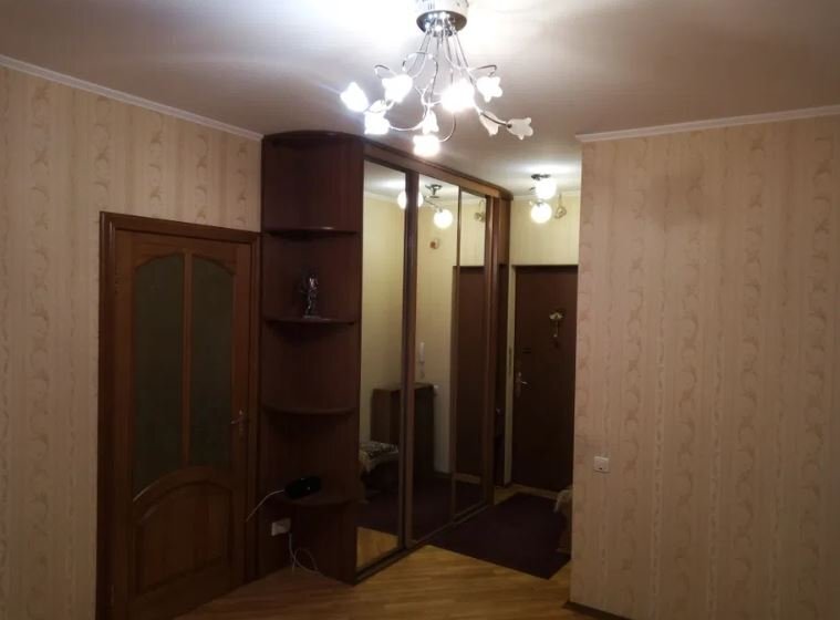 Оренда 3-кімнатної квартири 97 м², Олександра Мішуги вул., 1/4