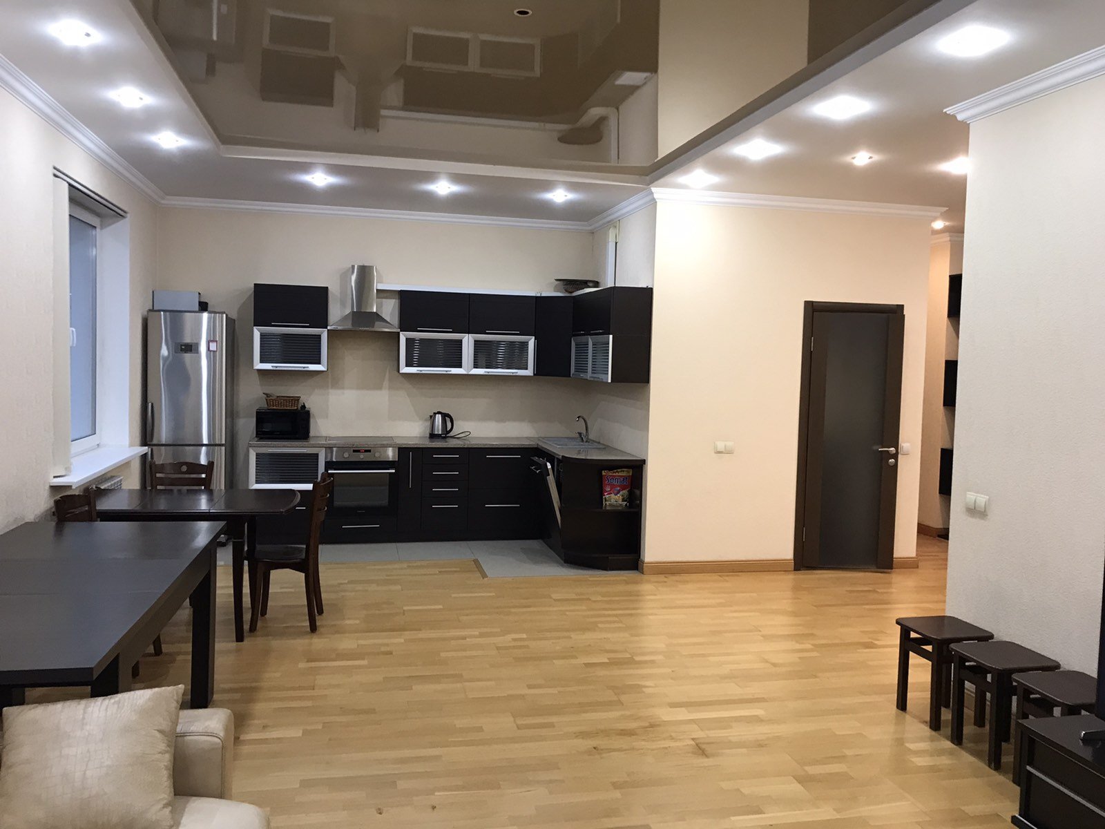 Оренда 1-кімнатної квартири 92 м², Срібнокільська вул., 3В