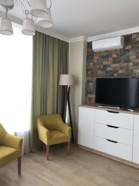 Аренда 1-комнатной квартиры 45.5 м², Жилянская ул., 68