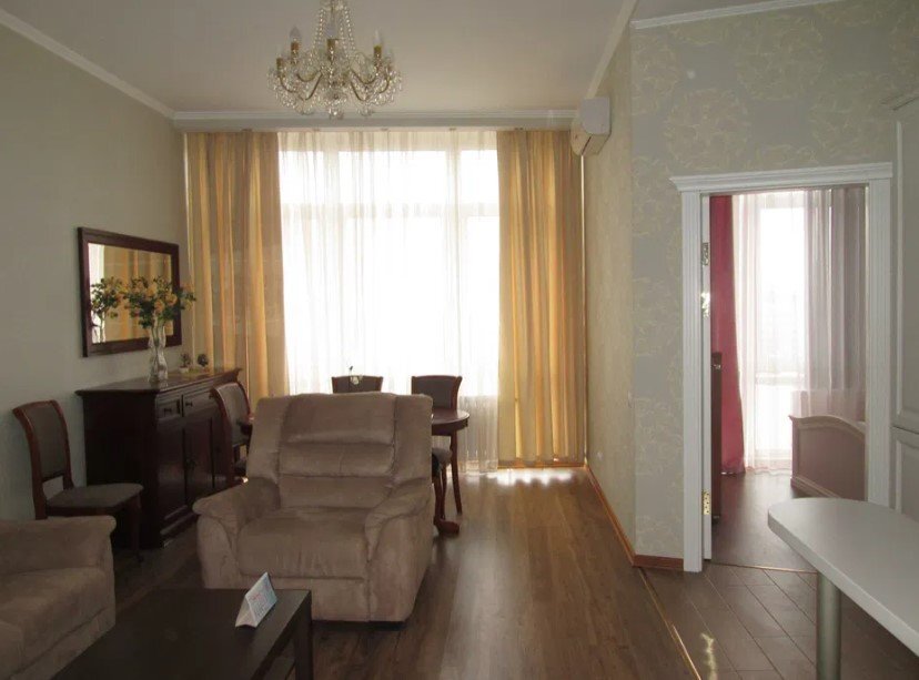 Оренда 2-кімнатної квартири 52 м², Дмитрівська вул., 82