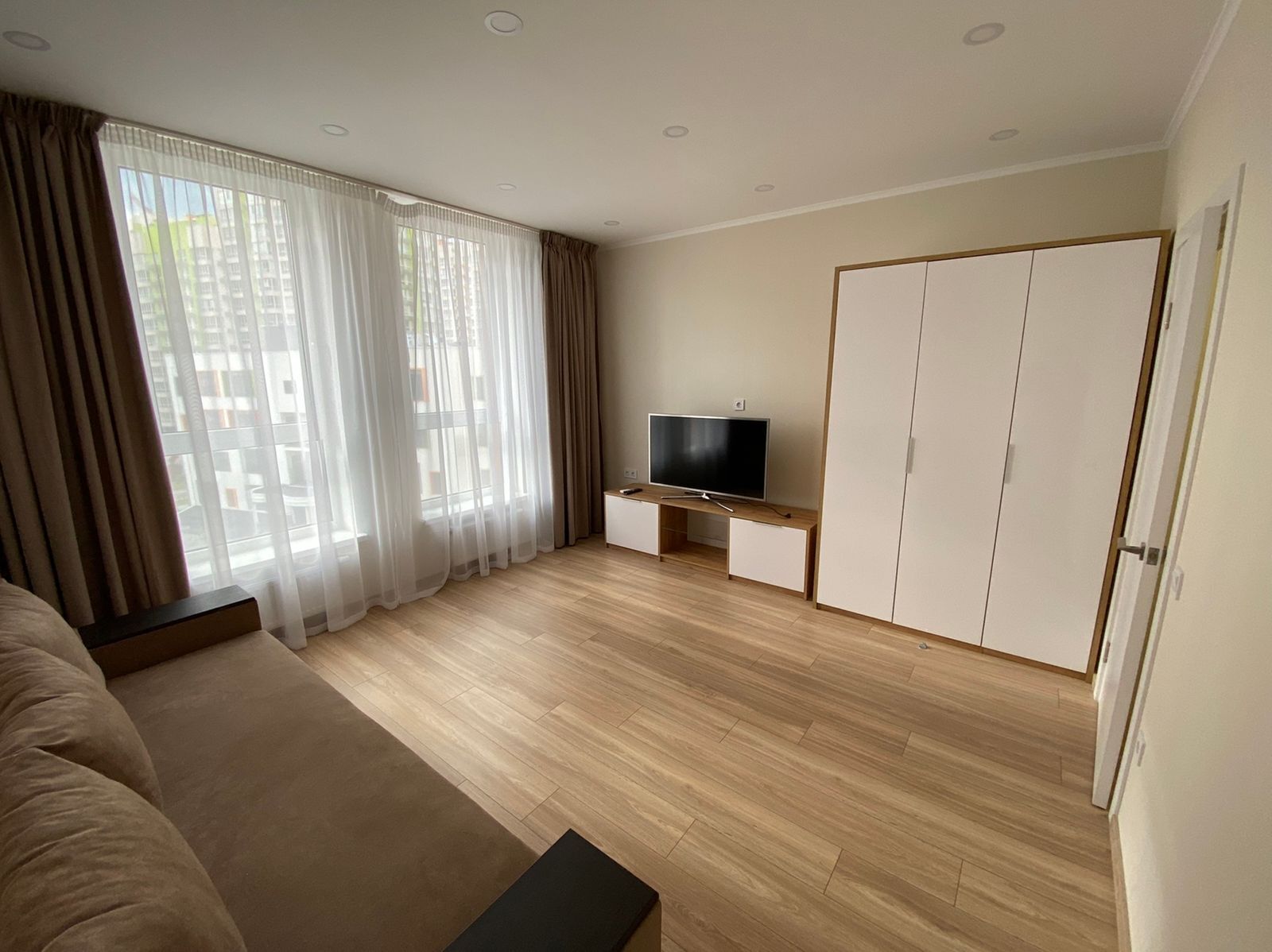 Аренда 1-комнатной квартиры 44 м², Победы просп., 67ж