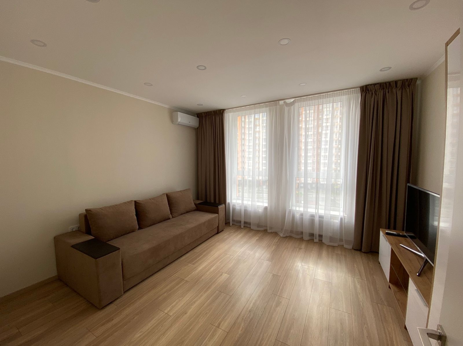 Аренда 1-комнатной квартиры 44 м², Победы просп., 67ж