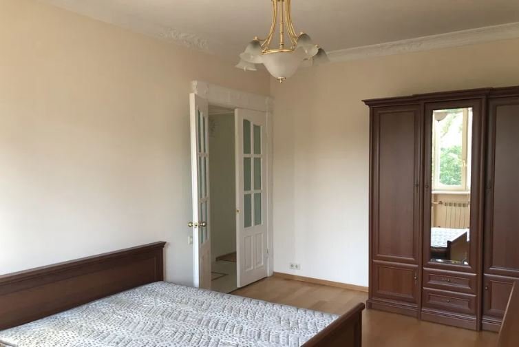 Аренда 3-комнатной квартиры 74 м², Голосеевский просп., 88