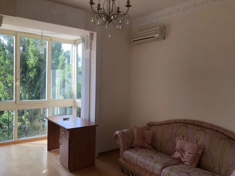 Аренда 3-комнатной квартиры 74 м², Голосеевский просп., 88