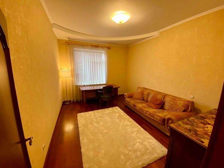 Оренда 4-кімнатної квартири 142 м², Ковпака вул., 17