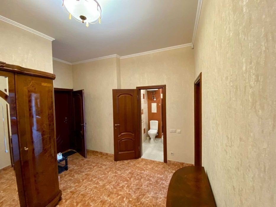 Аренда 4-комнатной квартиры 142 м², Ковпака ул., 17