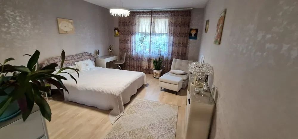 Оренда 1-кімнатної квартири 80 м², Вишгородська вул., 45/4