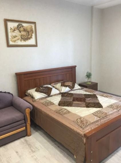 Аренда 1-комнатной квартиры 51 м², Печерский спуск, 8