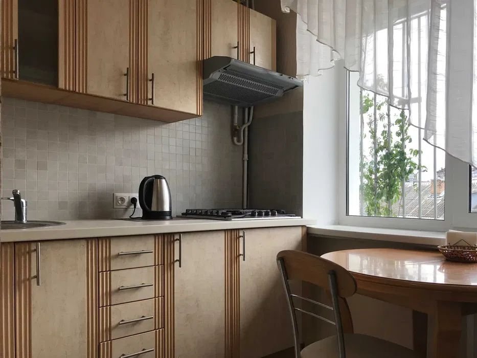 Аренда 1-комнатной квартиры 42 м², Малая Житомирская ул., 10