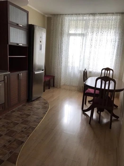 Аренда 2-комнатной квартиры 82 м², Верховинная ул., 35