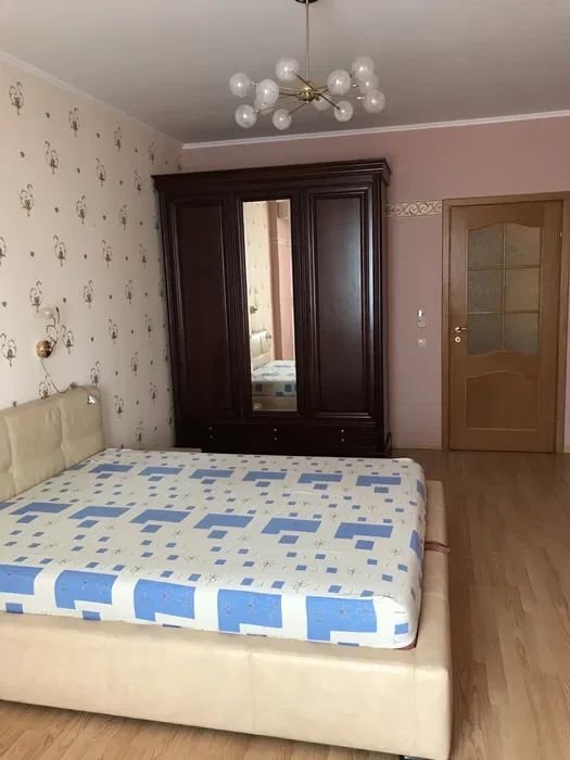 Аренда 2-комнатной квартиры 82 м², Верховинная ул., 35