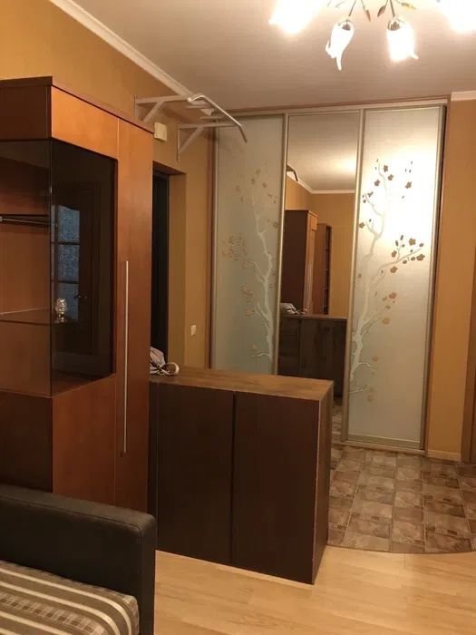 Аренда 2-комнатной квартиры 82 м², Верховинная ул., 35