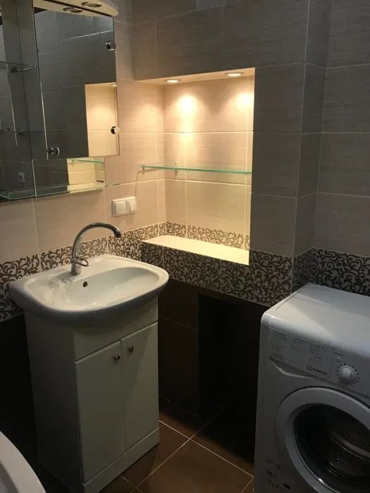 Оренда 3-кімнатної квартири 97 м², Петра Григоренка просп., 18А