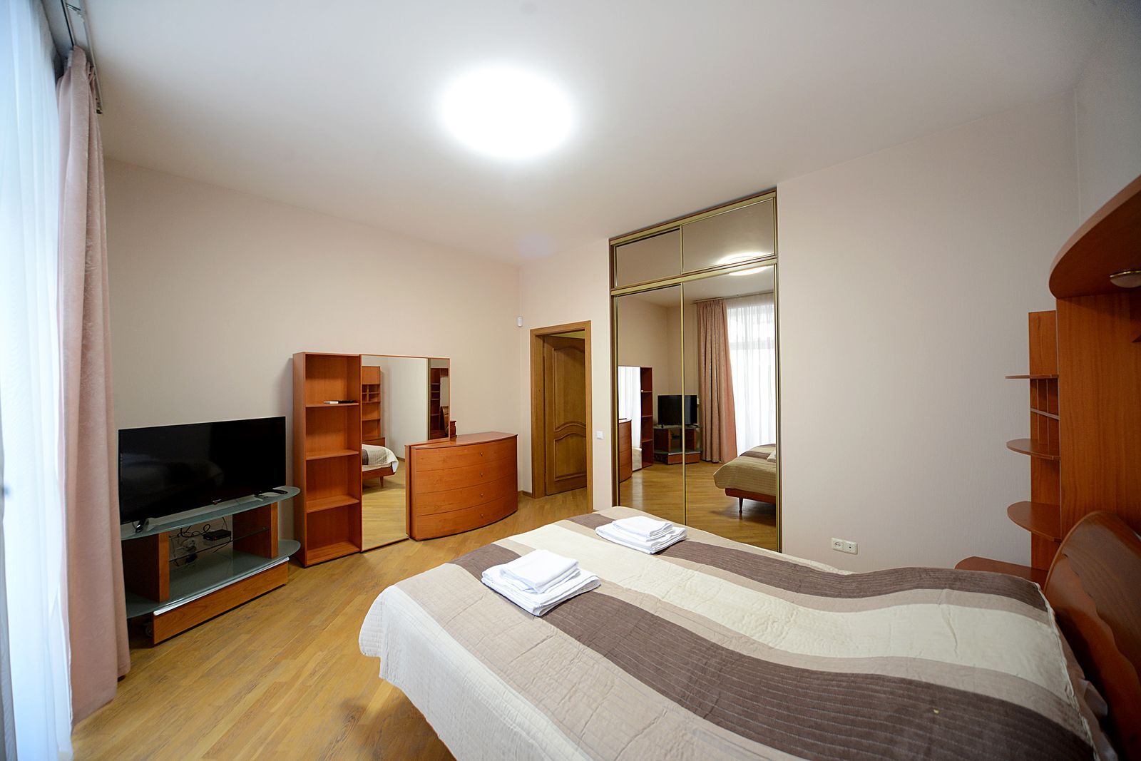 Аренда 4-комнатной квартиры 150 м², Малая Житомирская ул., 16/3
