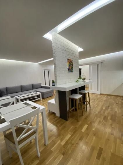 Аренда 1-комнатной квартиры 80.8 м², Осокорская ул., 1