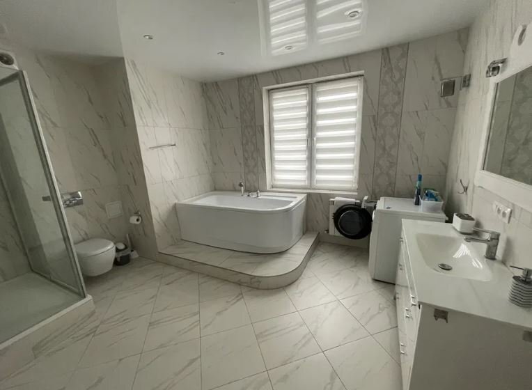 Аренда 2-комнатной квартиры 140 м², Дмитриевская ул., 75