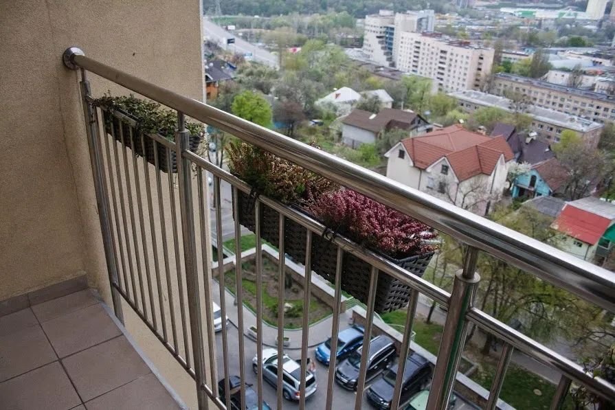 Оренда 3-кімнатної квартири 161 м², Звіринецька вул., 59