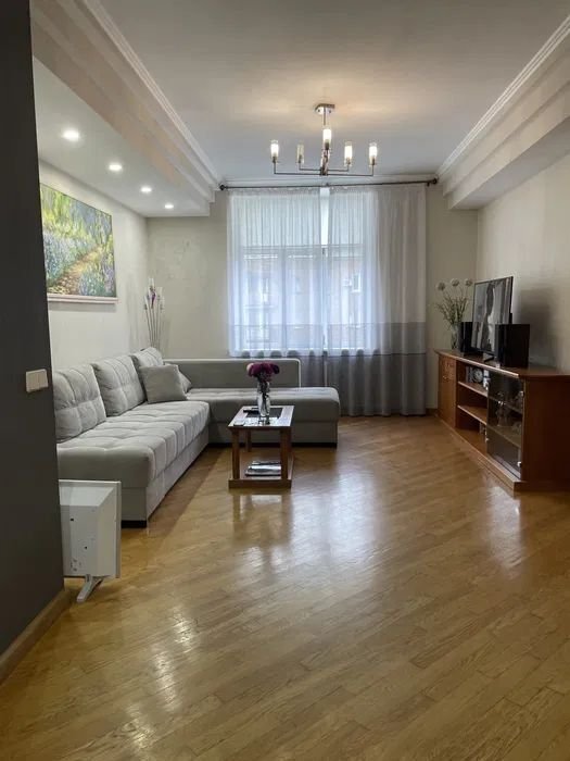 Аренда 3-комнатной квартиры 87 м², Богдана Гаврилишина ул., 14
