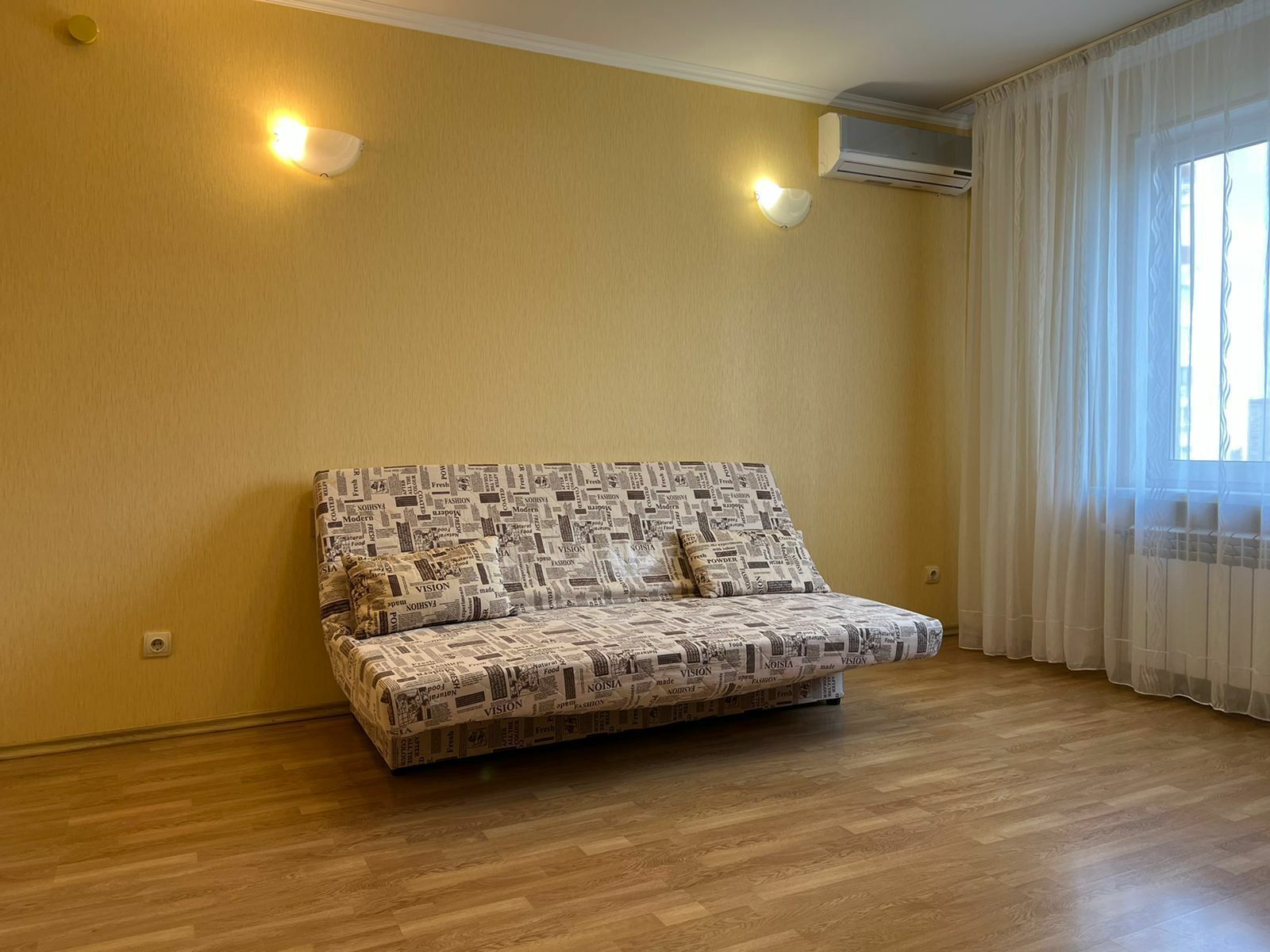 Оренда 2-кімнатної квартири 74 м², Урлівська вул., 19