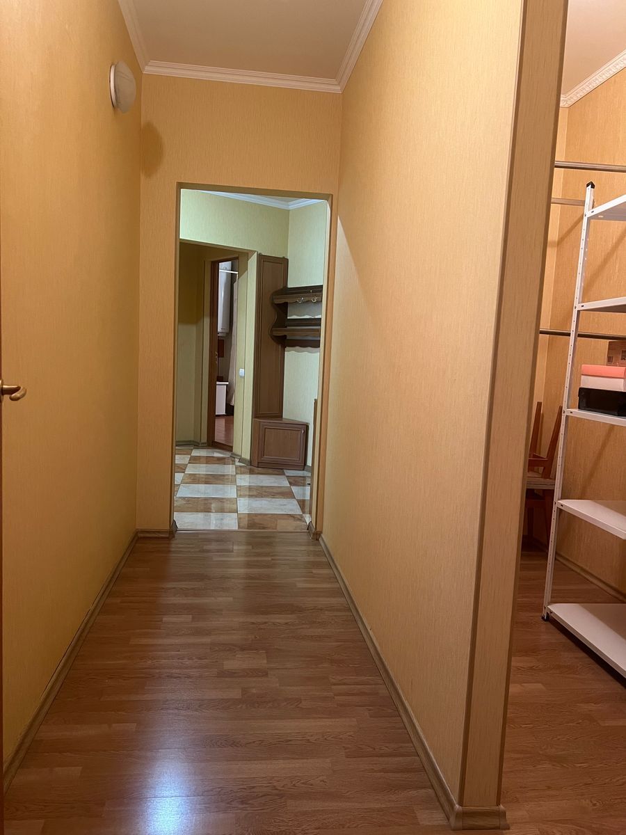 Оренда 2-кімнатної квартири 74 м², Урлівська вул., 19