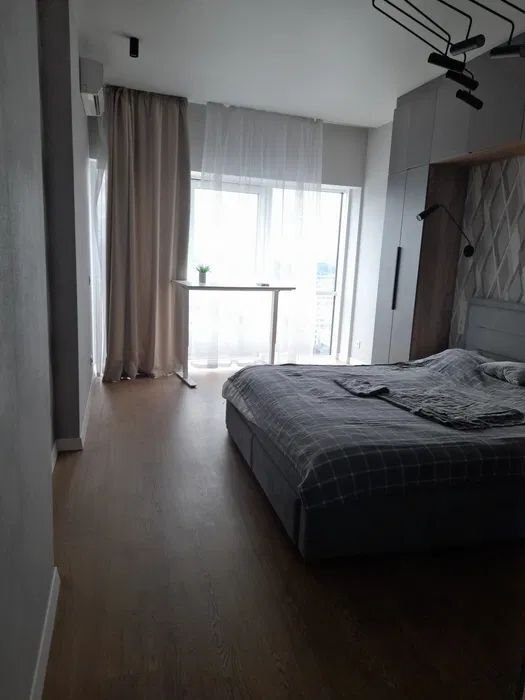 Аренда 3-комнатной квартиры 104 м², Победы просп., 26