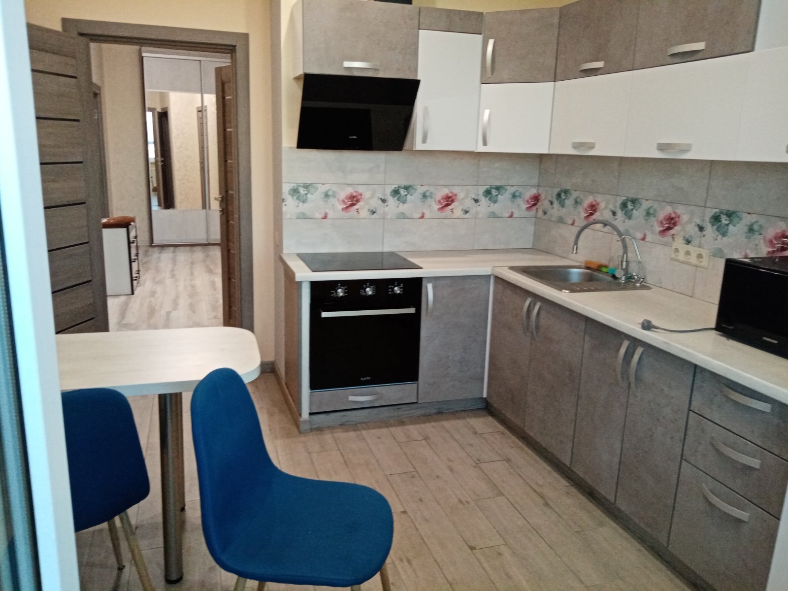 Оренда 2-кімнатної квартири 72 м², Микільсько-Слобідська вул., 3