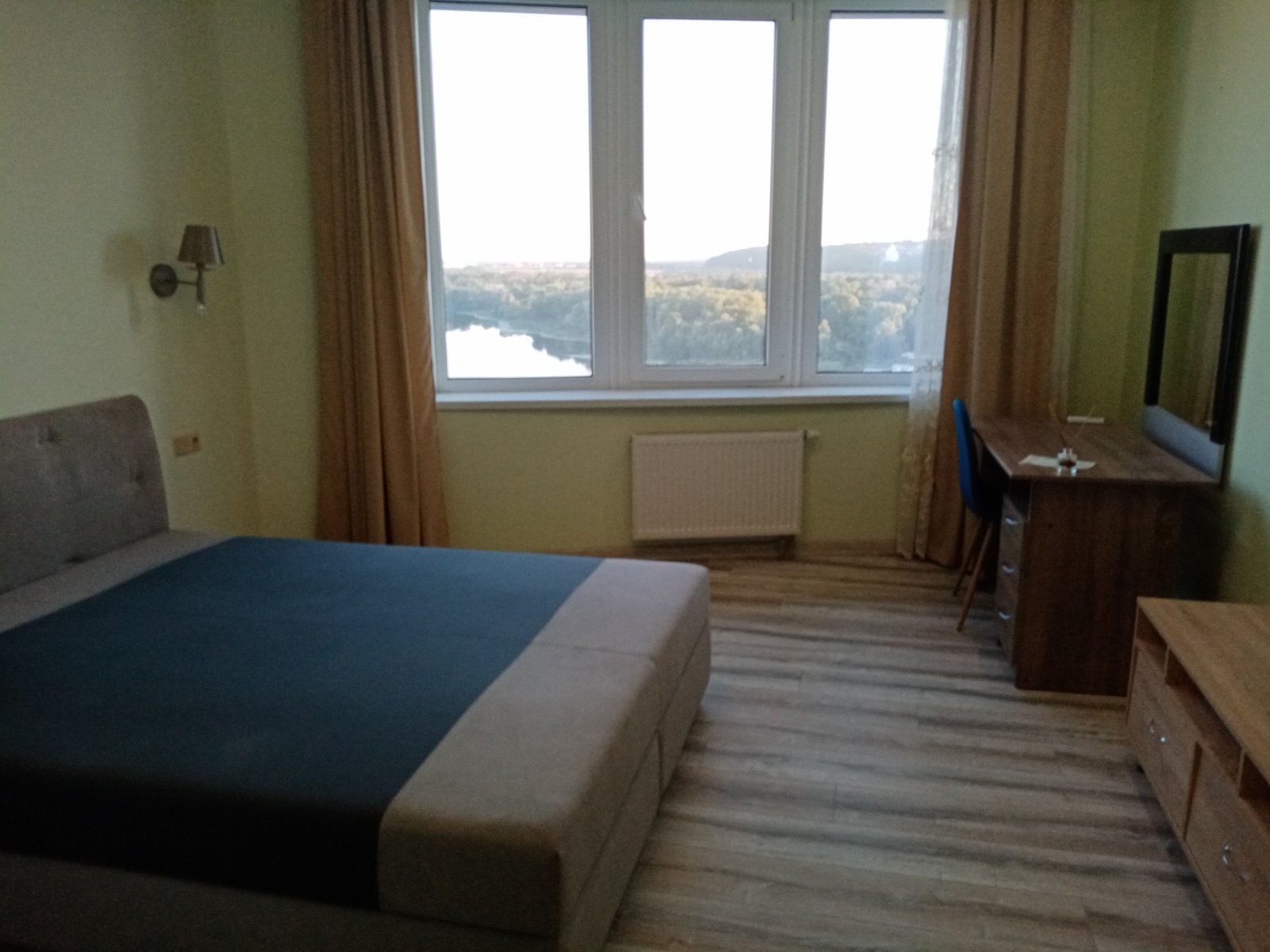 Оренда 2-кімнатної квартири 72 м², Микільсько-Слобідська вул., 3