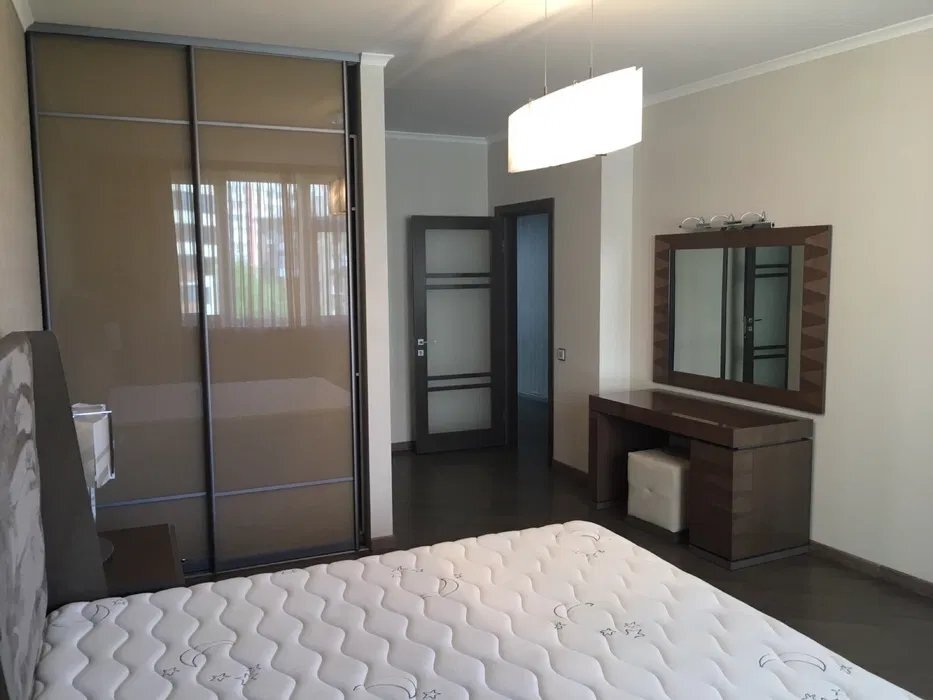 Аренда 3-комнатной квартиры 120 м², Михаила Врубеля ул., Ломоносова 73В