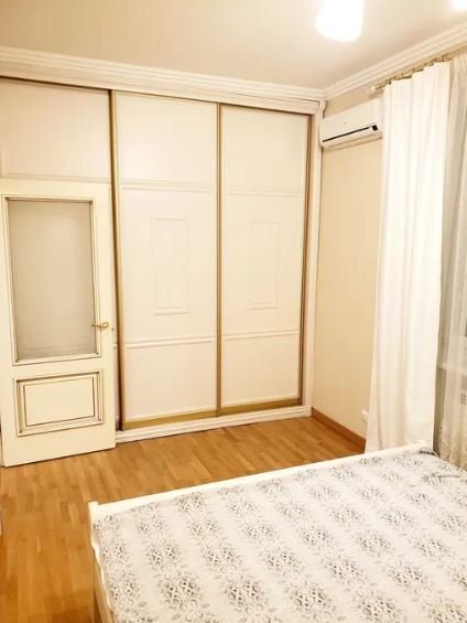 Аренда 2-комнатной квартиры 52 м², Богдана Гаврилишина ул., 15/1