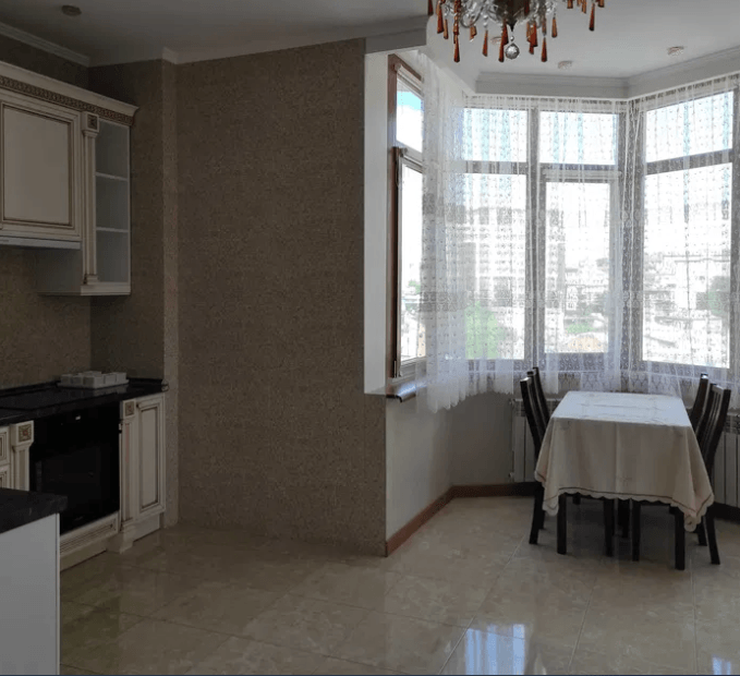 Аренда 3-комнатной квартиры 154 м², Богдана Хмельницкого ул., 58А
