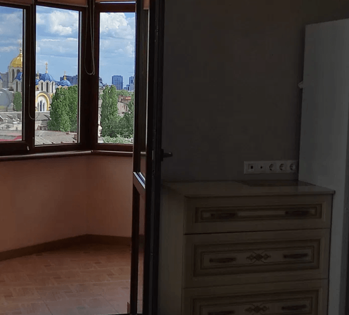 Аренда 3-комнатной квартиры 154 м², Богдана Хмельницкого ул., 58А