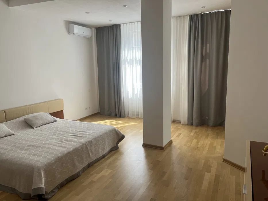 Аренда 3-комнатной квартиры 164 м², Бульварно-Кудрявская ул., 36