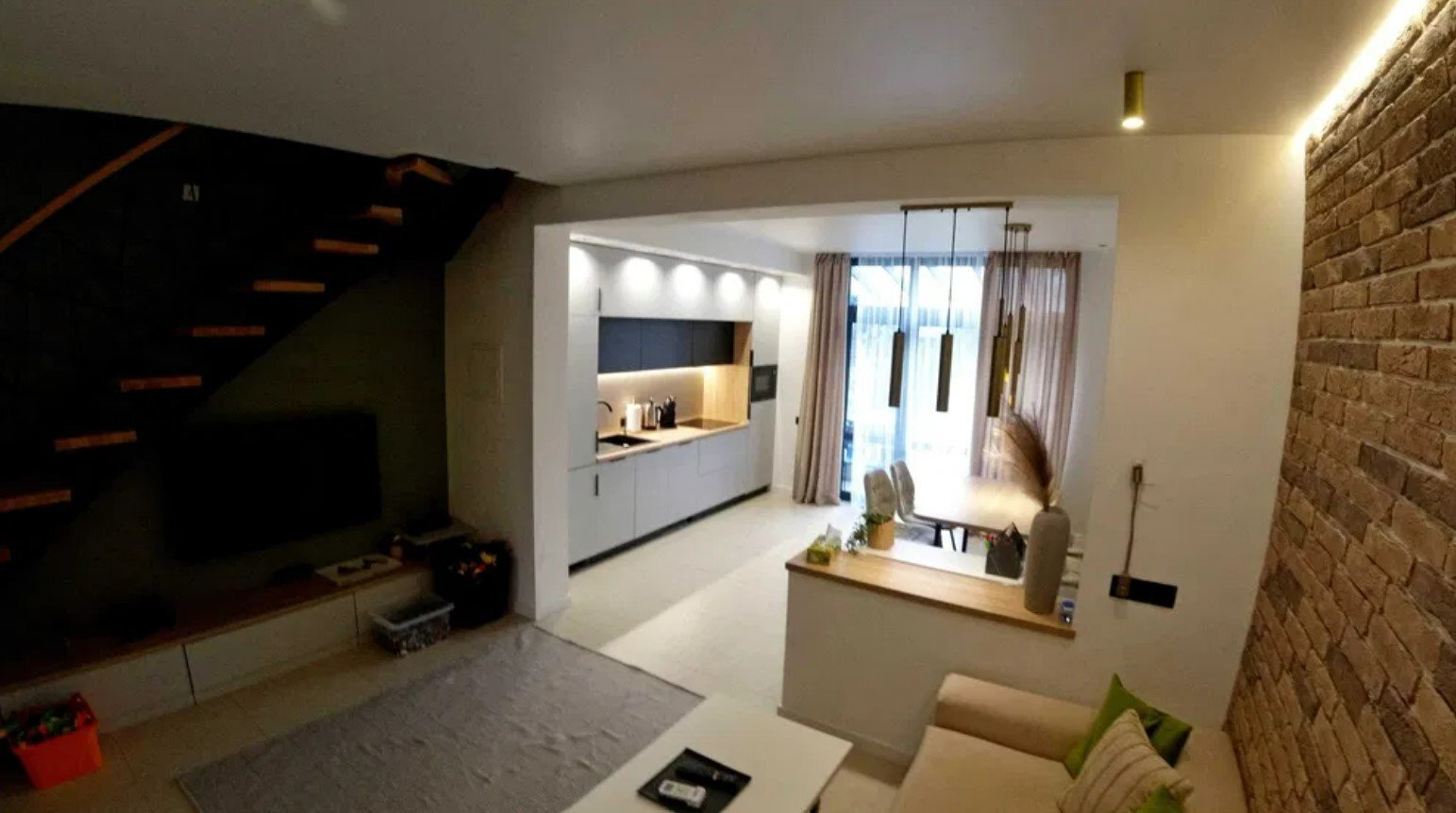 Аренда 2-комнатной квартиры 90 м², 41-я Садовая ул., 15