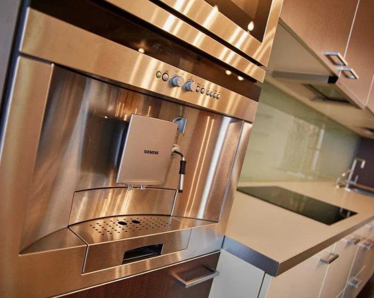Аренда 2-комнатной квартиры 98 м², Жилянская ул., 59