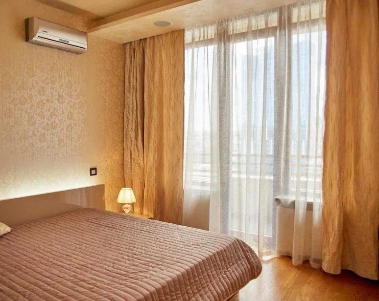 Аренда 2-комнатной квартиры 98 м², Жилянская ул., 59