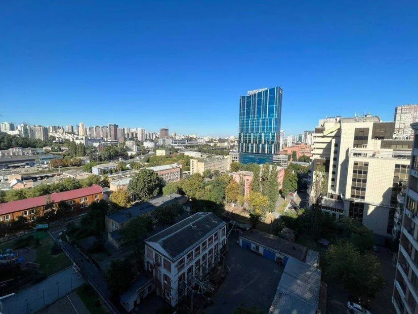 Аренда 2-комнатной квартиры 98 м², Жилянская ул., 59