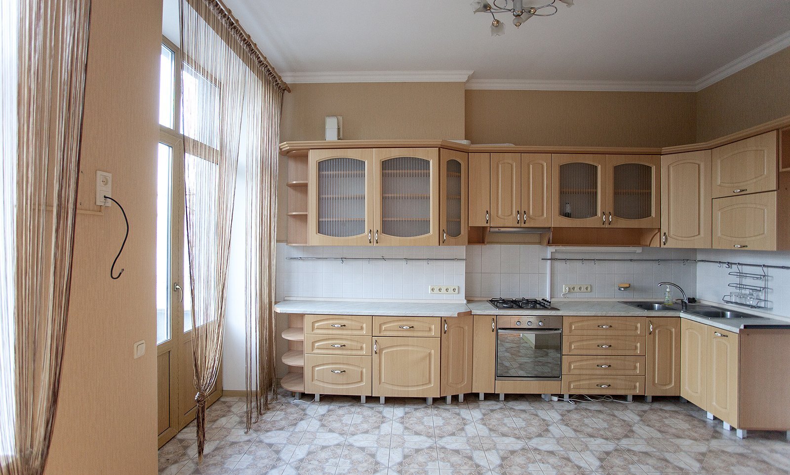 Оренда 3-кімнатної квартири 140 м², Терещенківська вул., 5