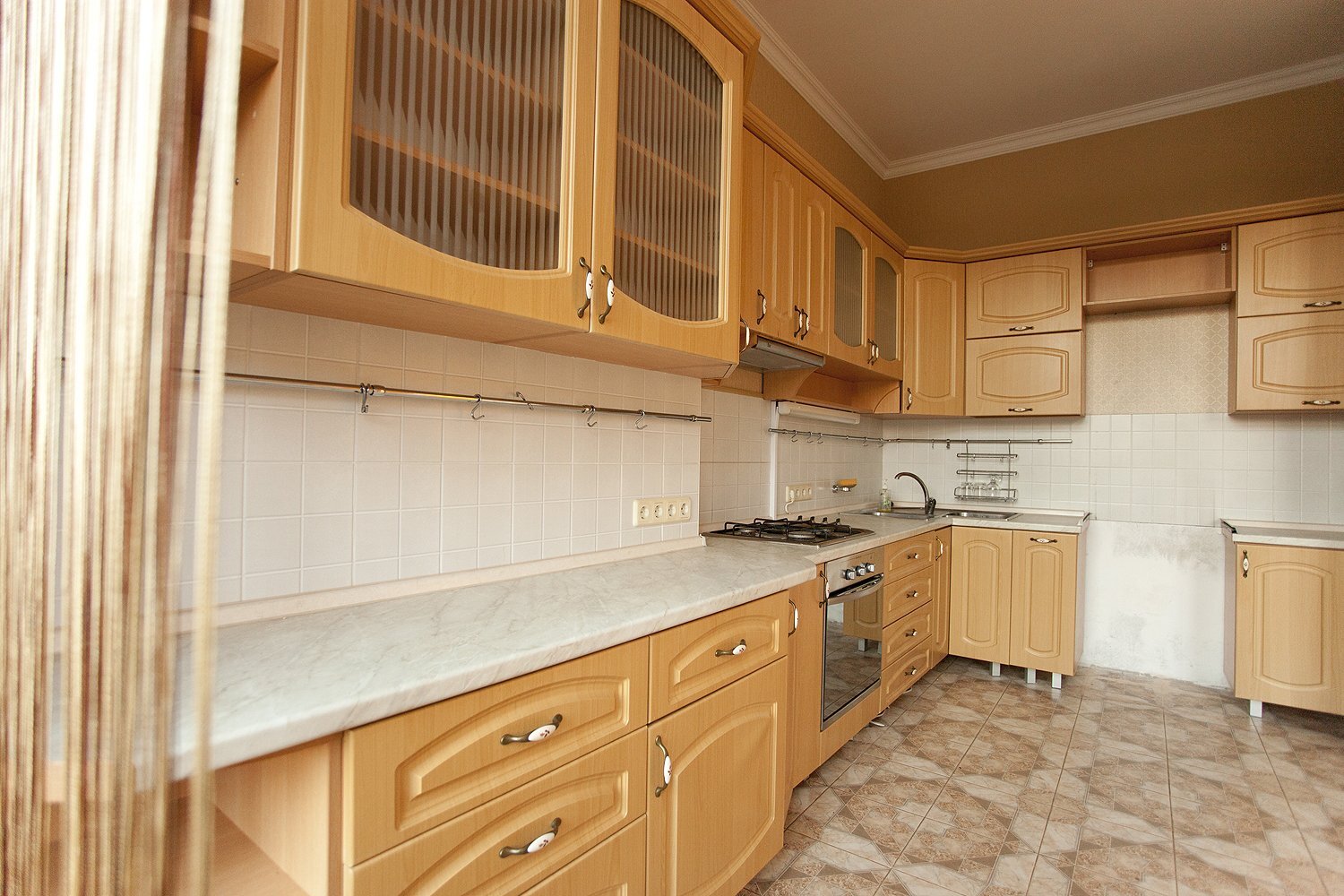 Оренда 3-кімнатної квартири 140 м², Терещенківська вул., 5
