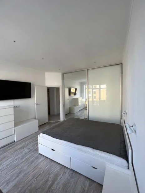 Аренда 2-комнатной квартиры 104 м², Замковецкая ул., 106Б