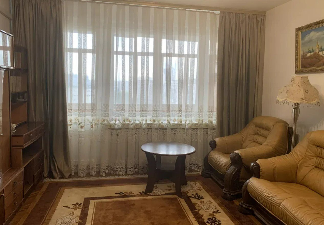Аренда 3-комнатной квартиры 86 м², Дарницкий бул., 3А