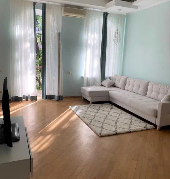 Оренда 2-кімнатної квартири 70 м², Лютеранська вул., 13