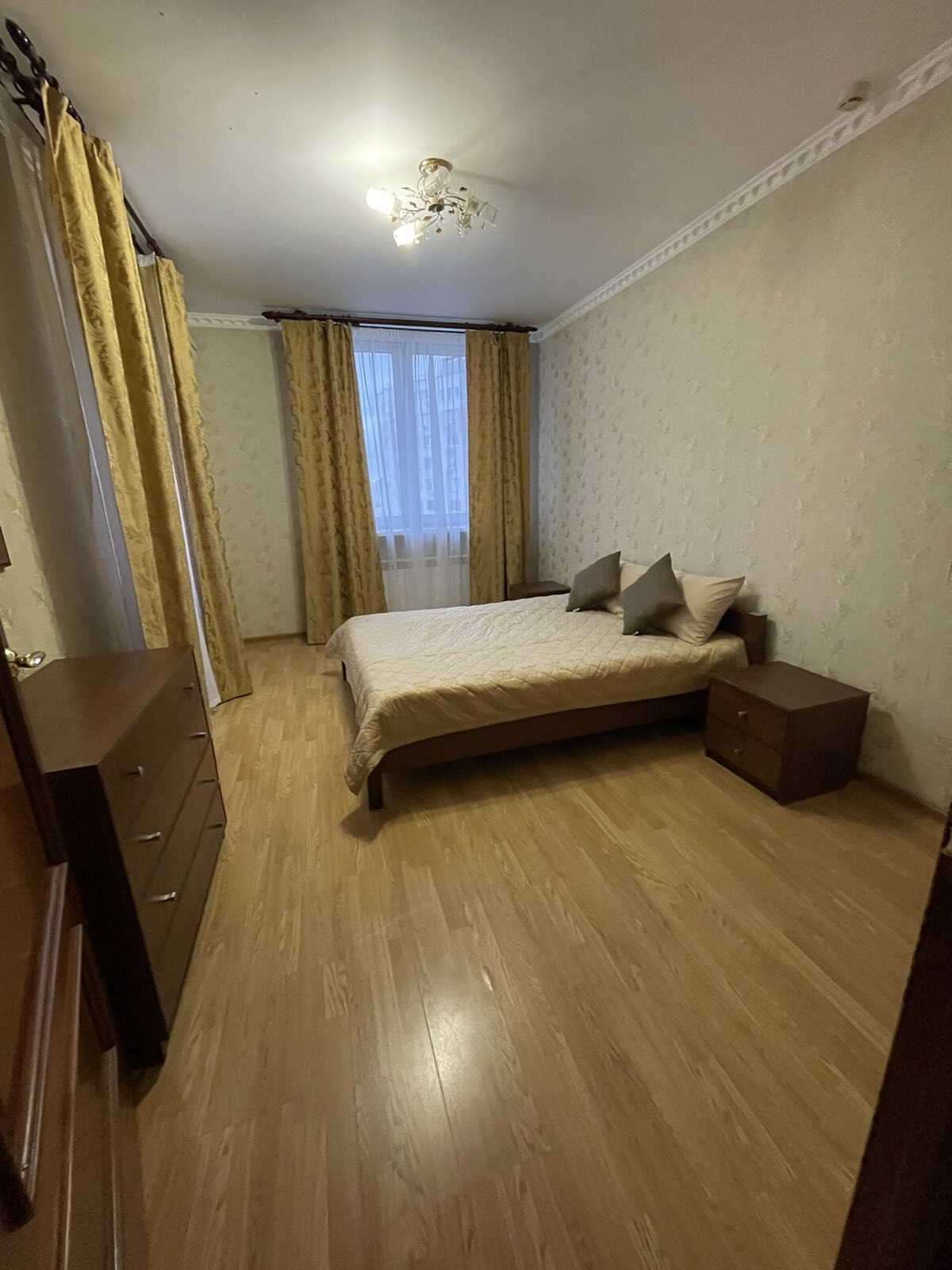 Аренда 4-комнатной квартиры 138 м², Срибнокильская ул., 1
