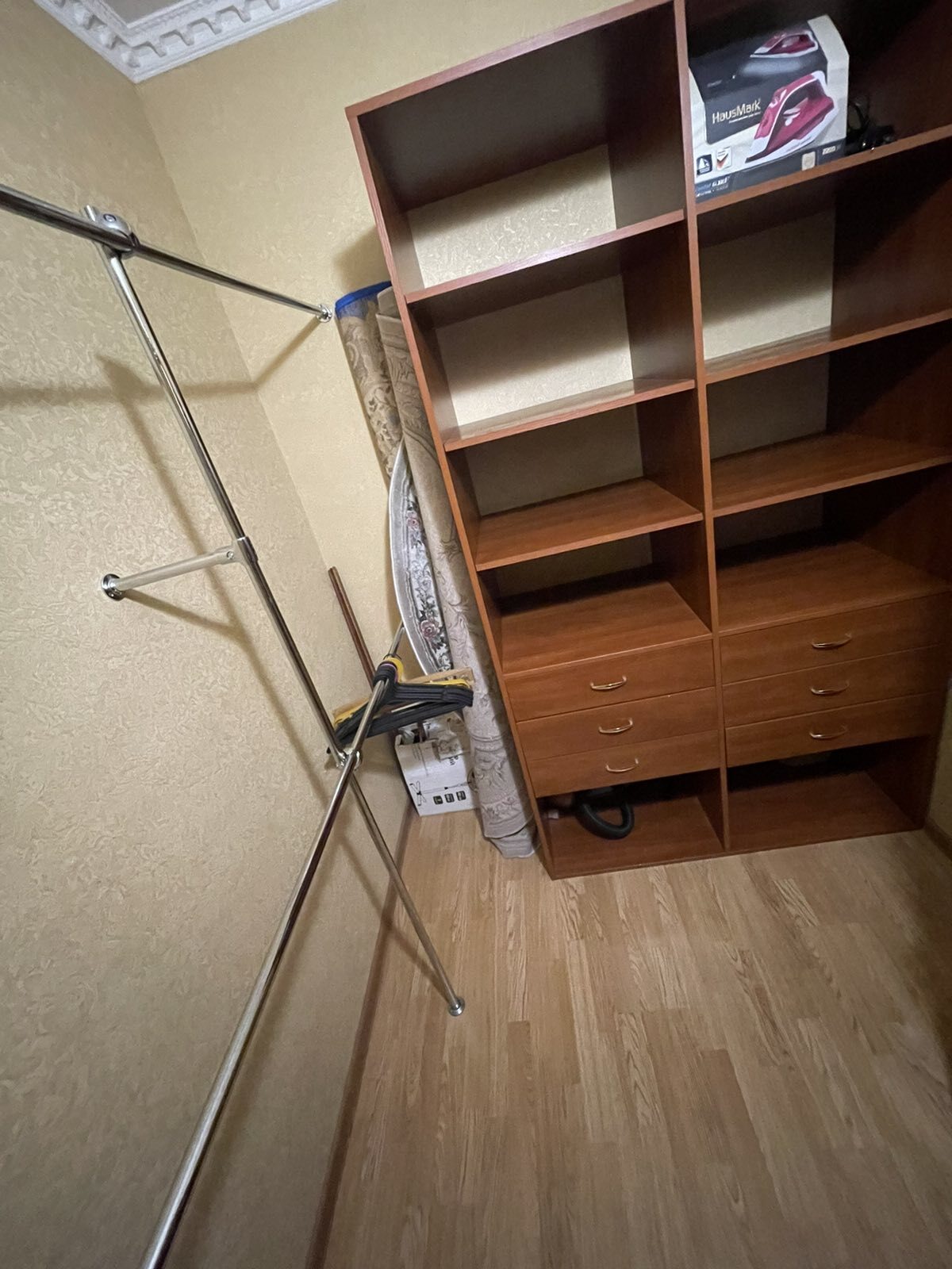 Оренда 4-кімнатної квартири 138 м², Срібнокільська вул., 1