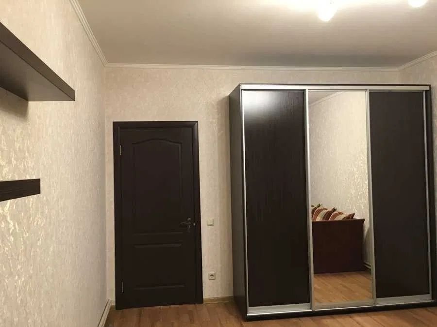 Оренда 3-кімнатної квартири 115 м², Анни Ахматової вул., 13Д