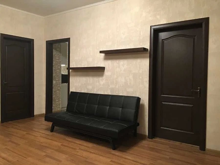 Оренда 3-кімнатної квартири 115 м², Анни Ахматової вул., 13Д