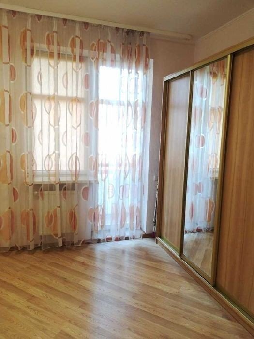 Аренда 3-комнатной квартиры 125 м², Евгения Коновальца ул., 32Б