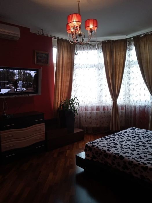 Аренда 3-комнатной квартиры 135 м², Евгения Коновальца ул., 36Б